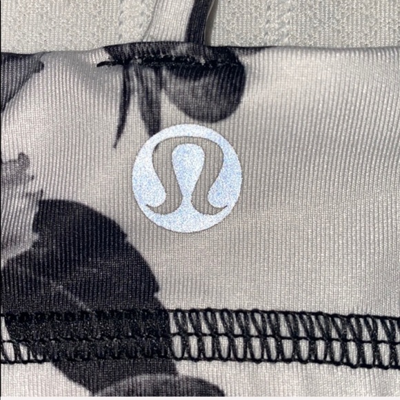 Lululemon Free To Bra - Picture 4 of 5